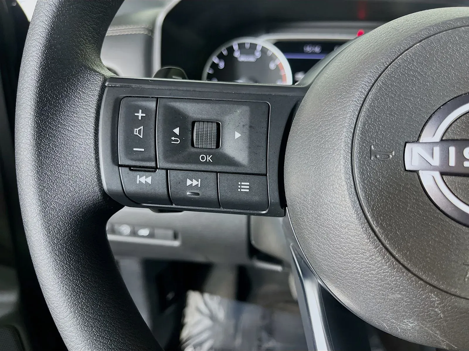 Nissan Rogue photo 15