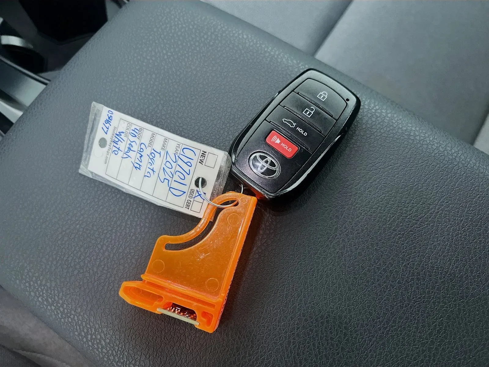 Toyota Camry photo 23