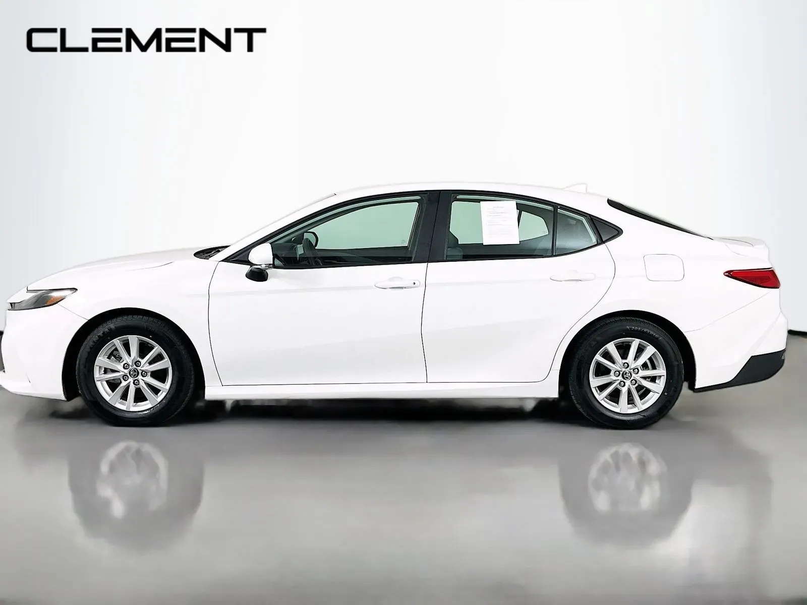 Toyota Camry photo 5