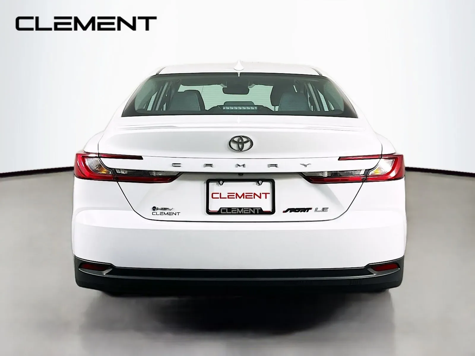 Toyota Camry photo 8