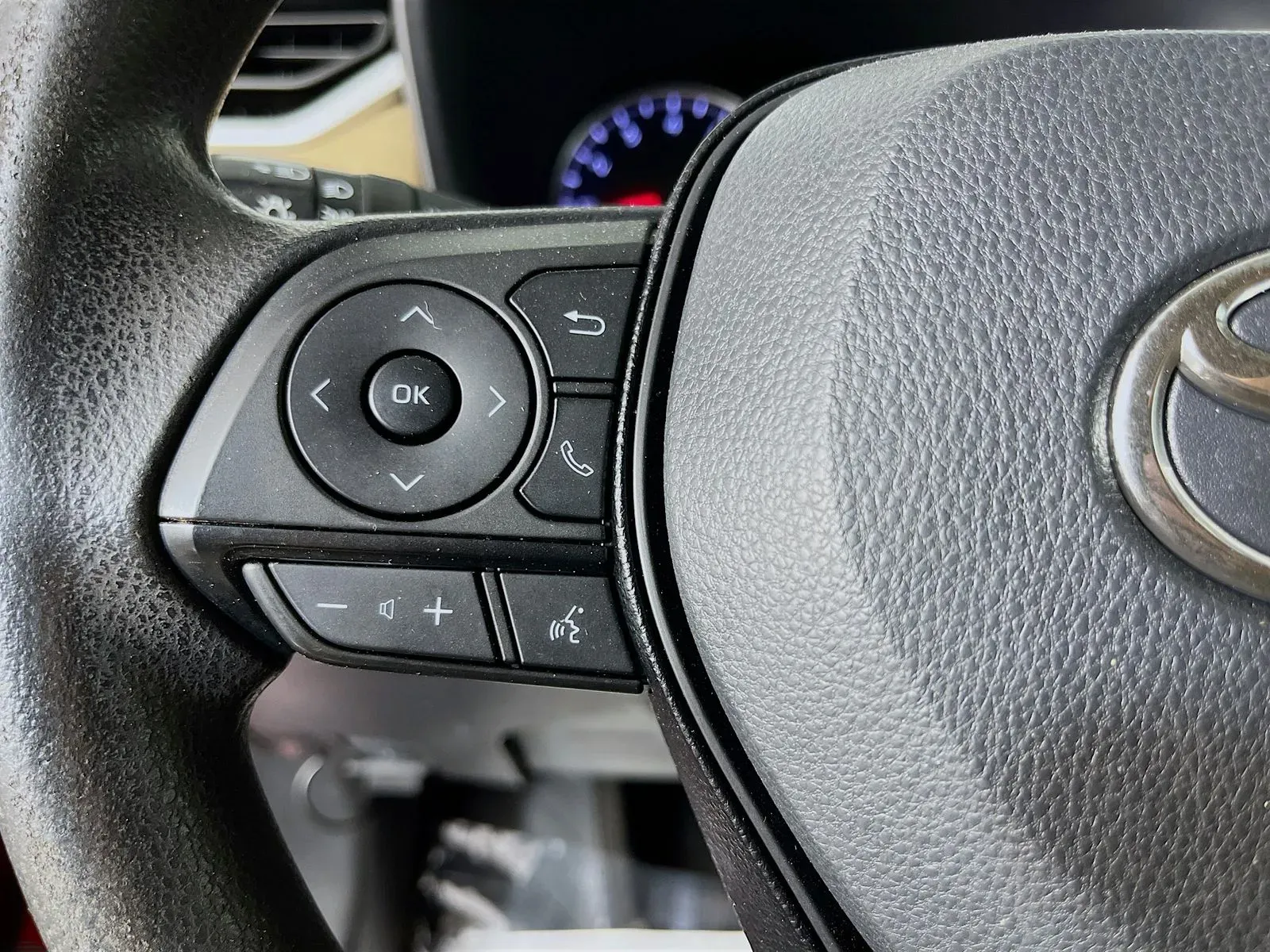 Toyota RAV4 photo 15