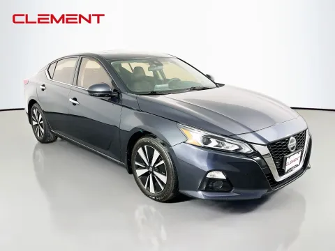 More photos of 2022 Nissan Altima 2.5 SL at Clement Pre-Owned, MO