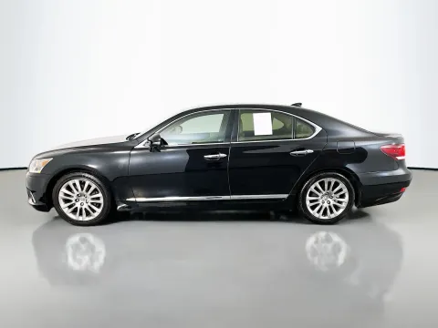More photos of 2017 Lexus LS 460 at Clement Pre-Owned, MO