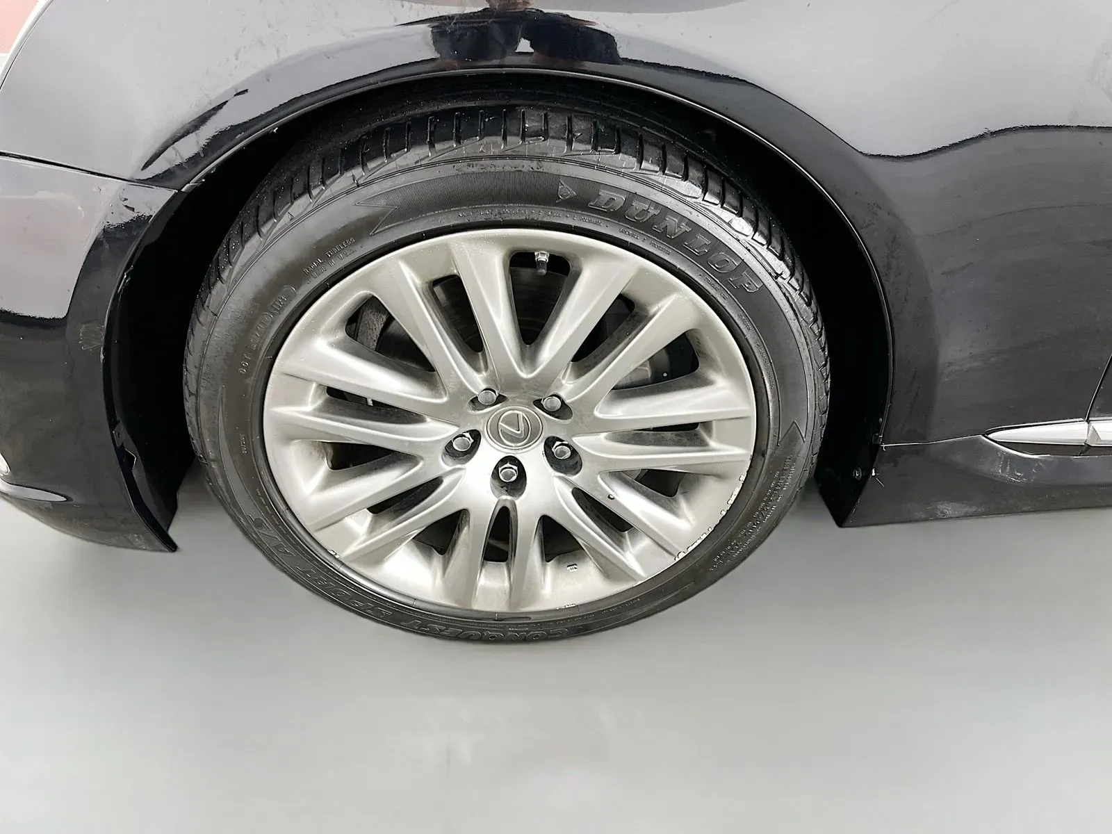 Lexus LS photo 39