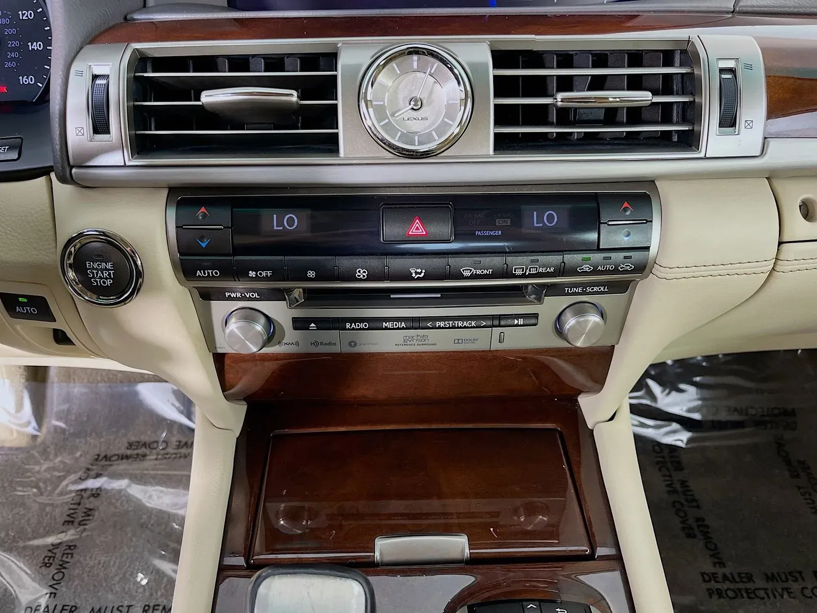 Lexus LS photo 20