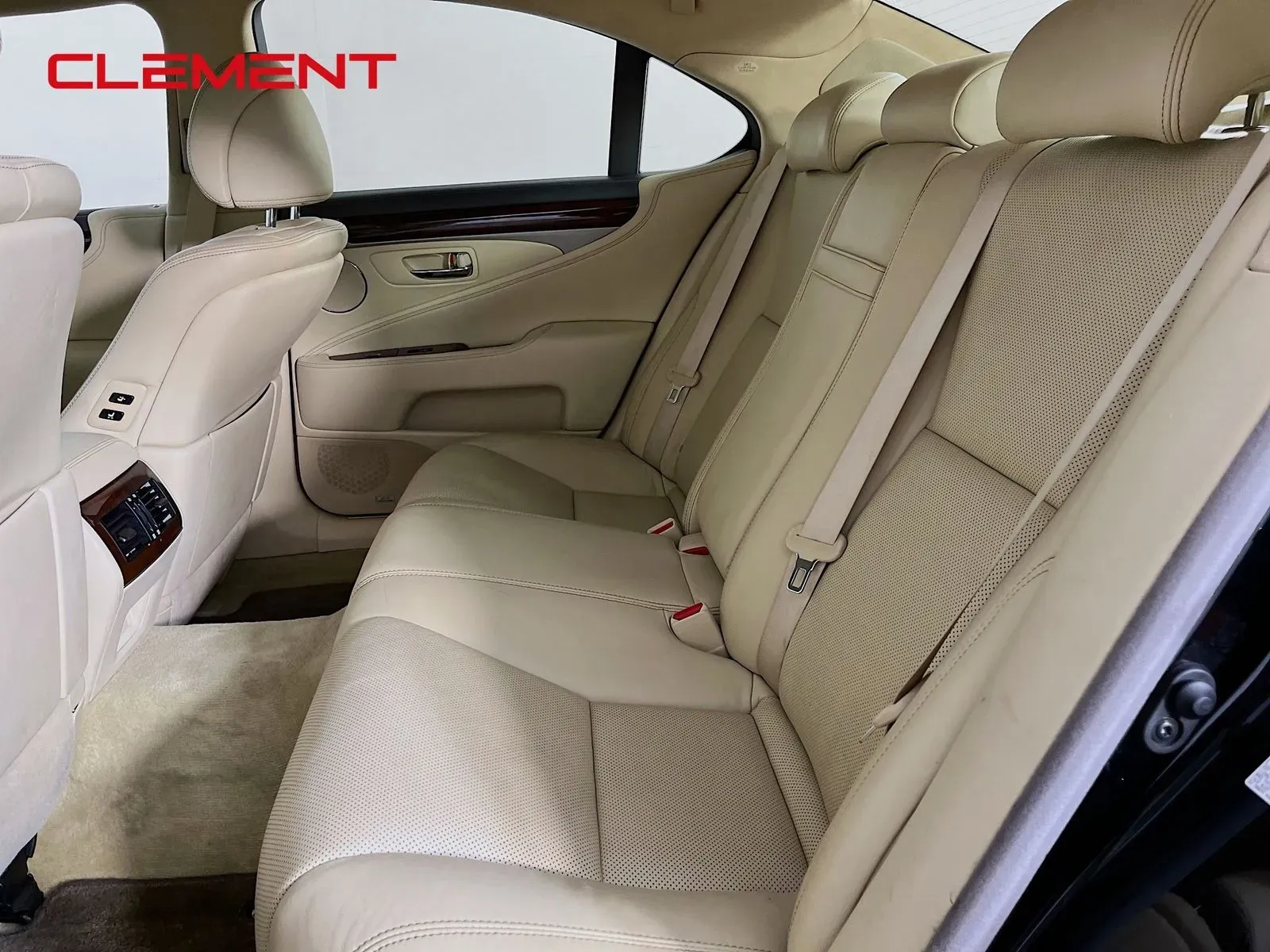 2017 Lexus LS Base - Photo 32