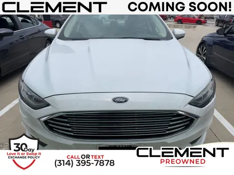 White 2018 Ford Fusion SE for sale in Florissant, MO