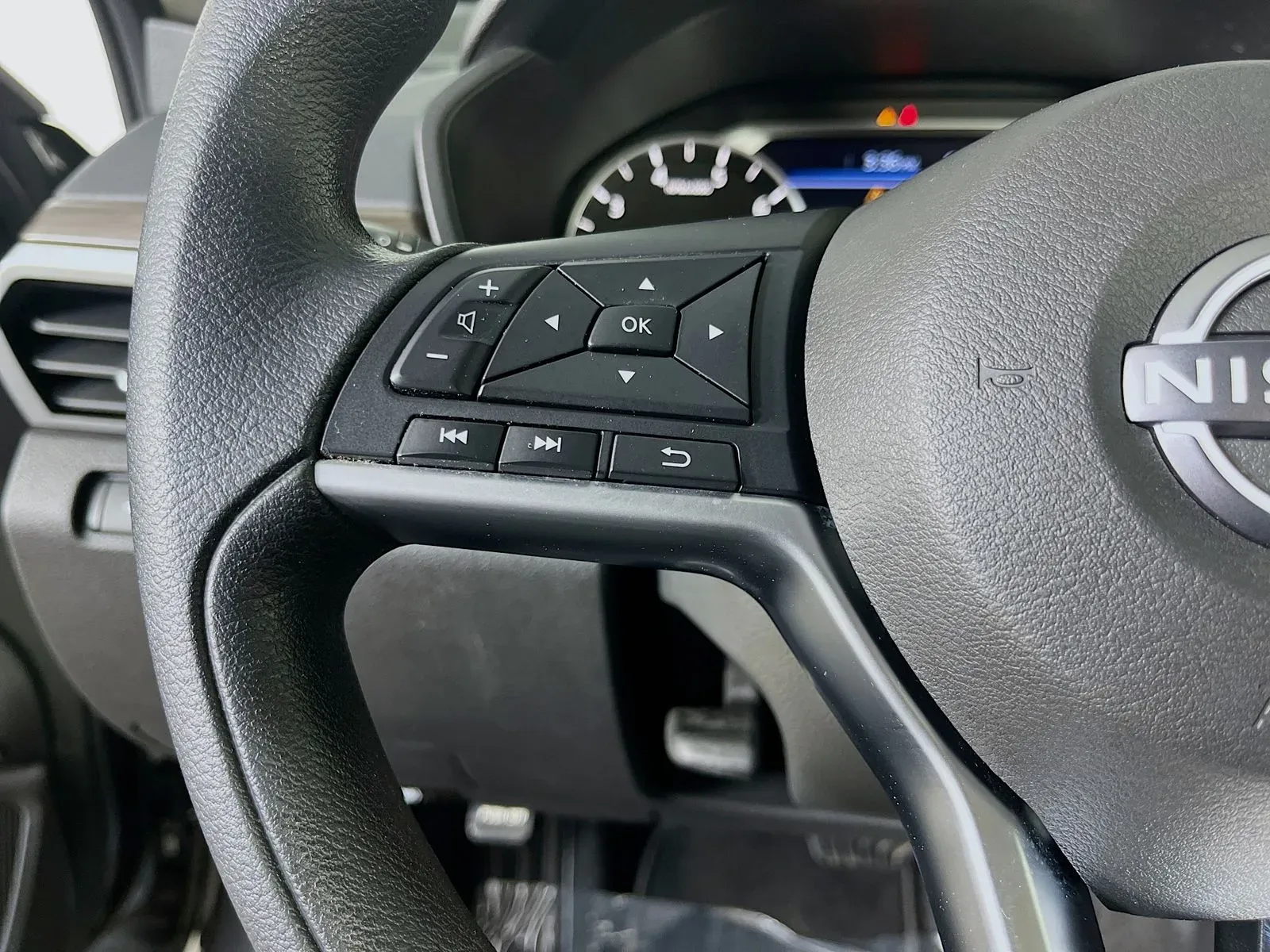Nissan Altima photo 15