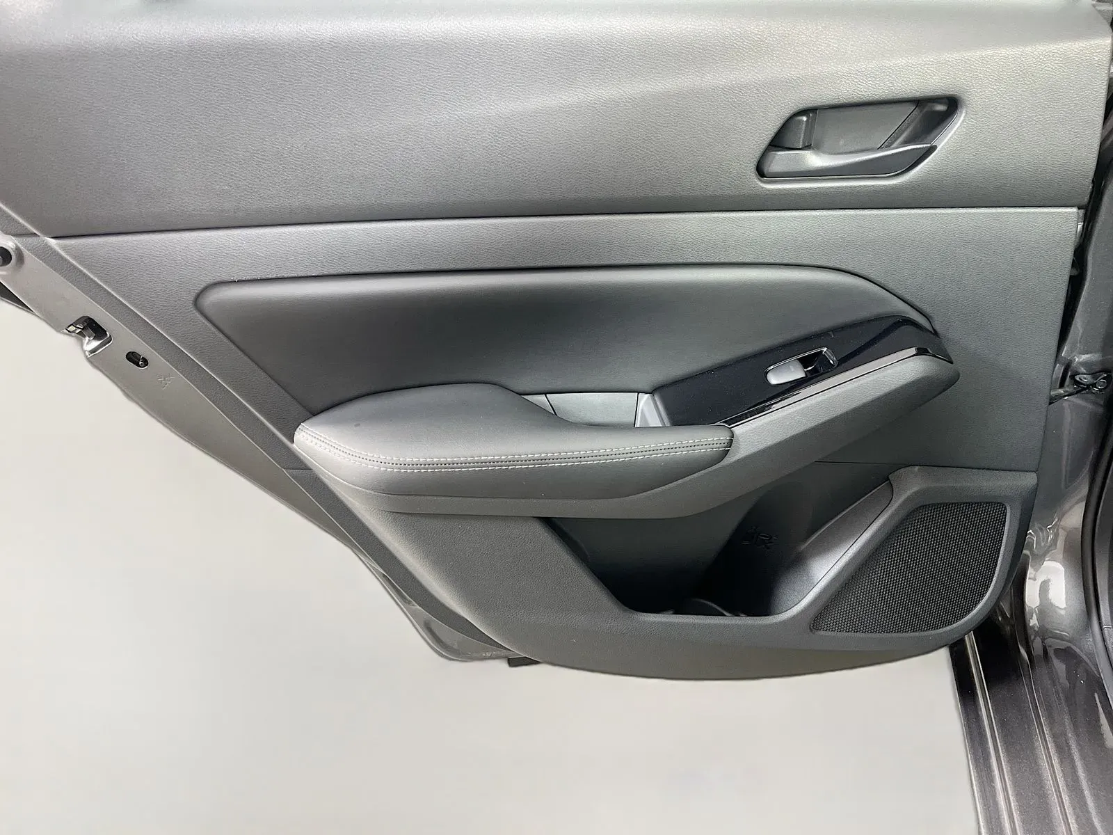 Nissan Altima photo 28