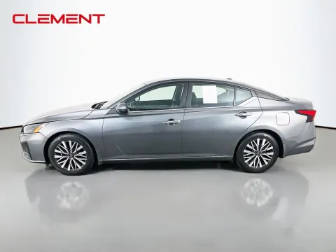 More photos of 2023 Nissan Altima 2.5 SV at Clement Pre-Owned, MO