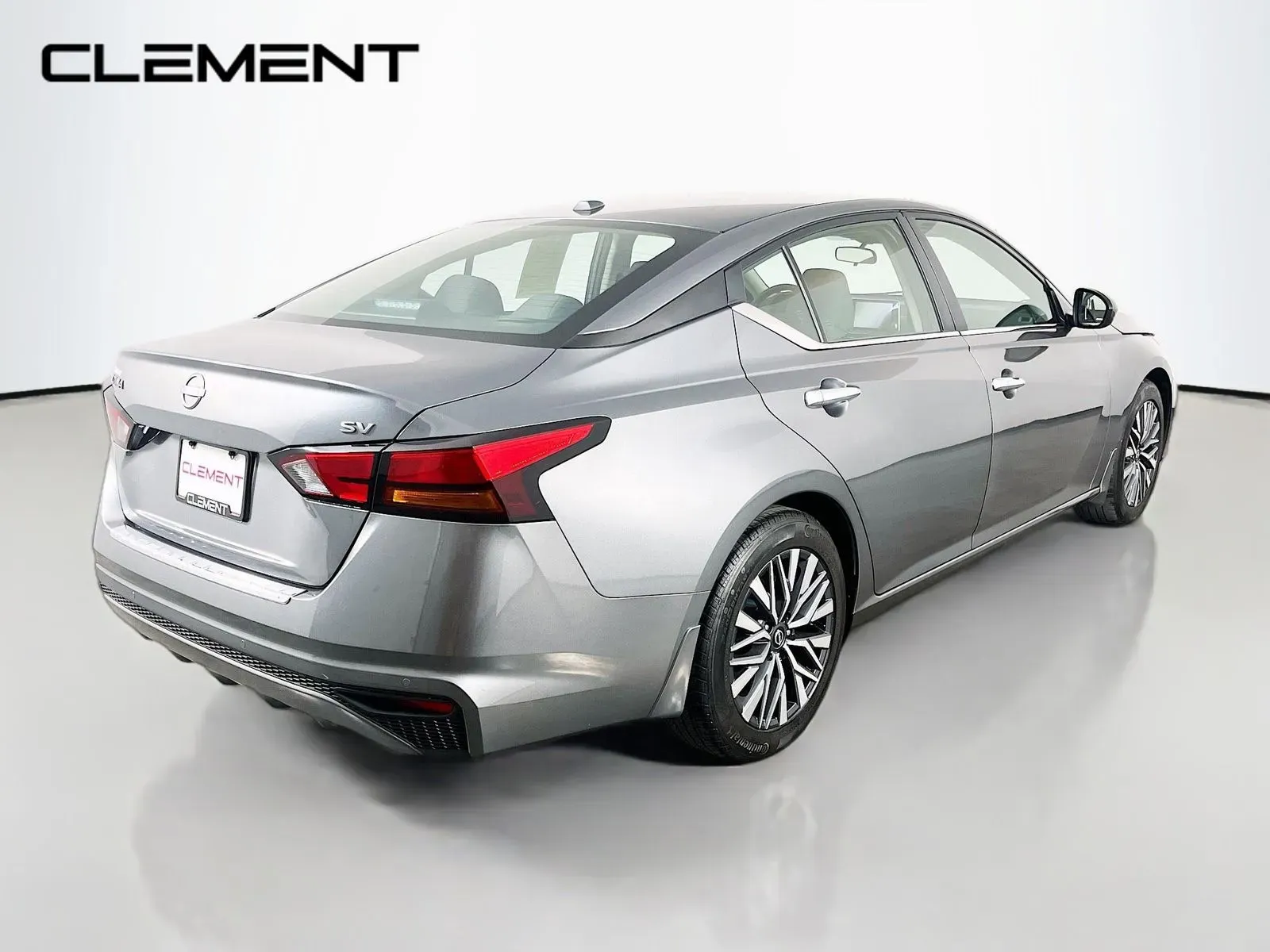 Nissan Altima photo 7
