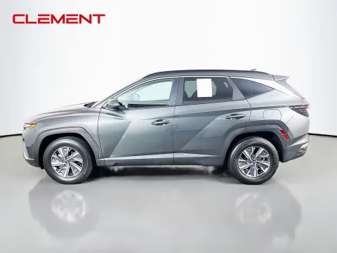 More photos of 2023 Hyundai Tucson Hybrid Blue at Clement Pre-Owned, MO