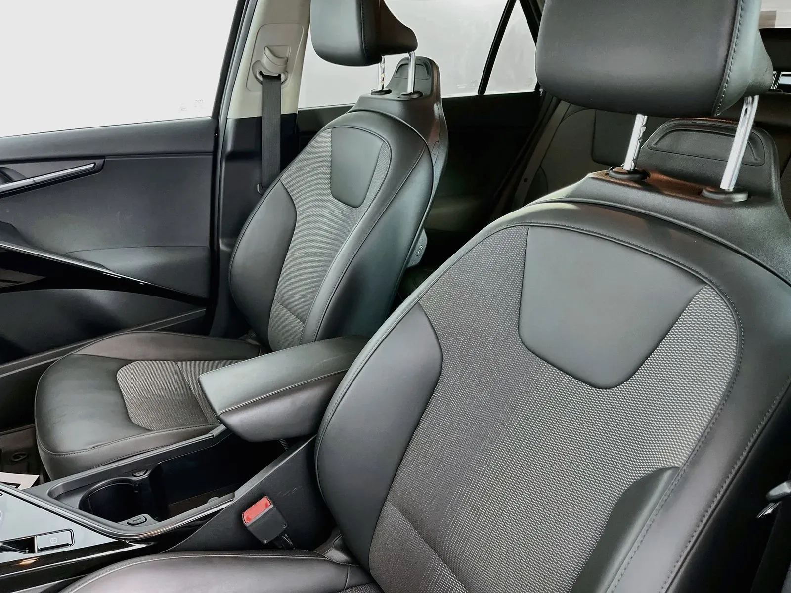 Kia Niro photo 27