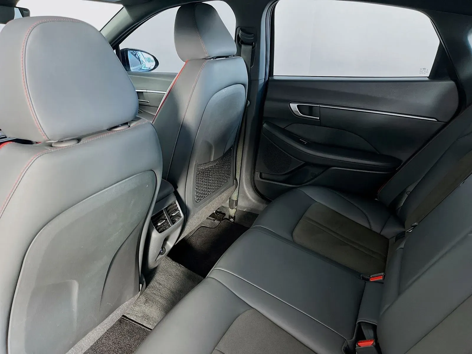 Hyundai Sonata photo 34