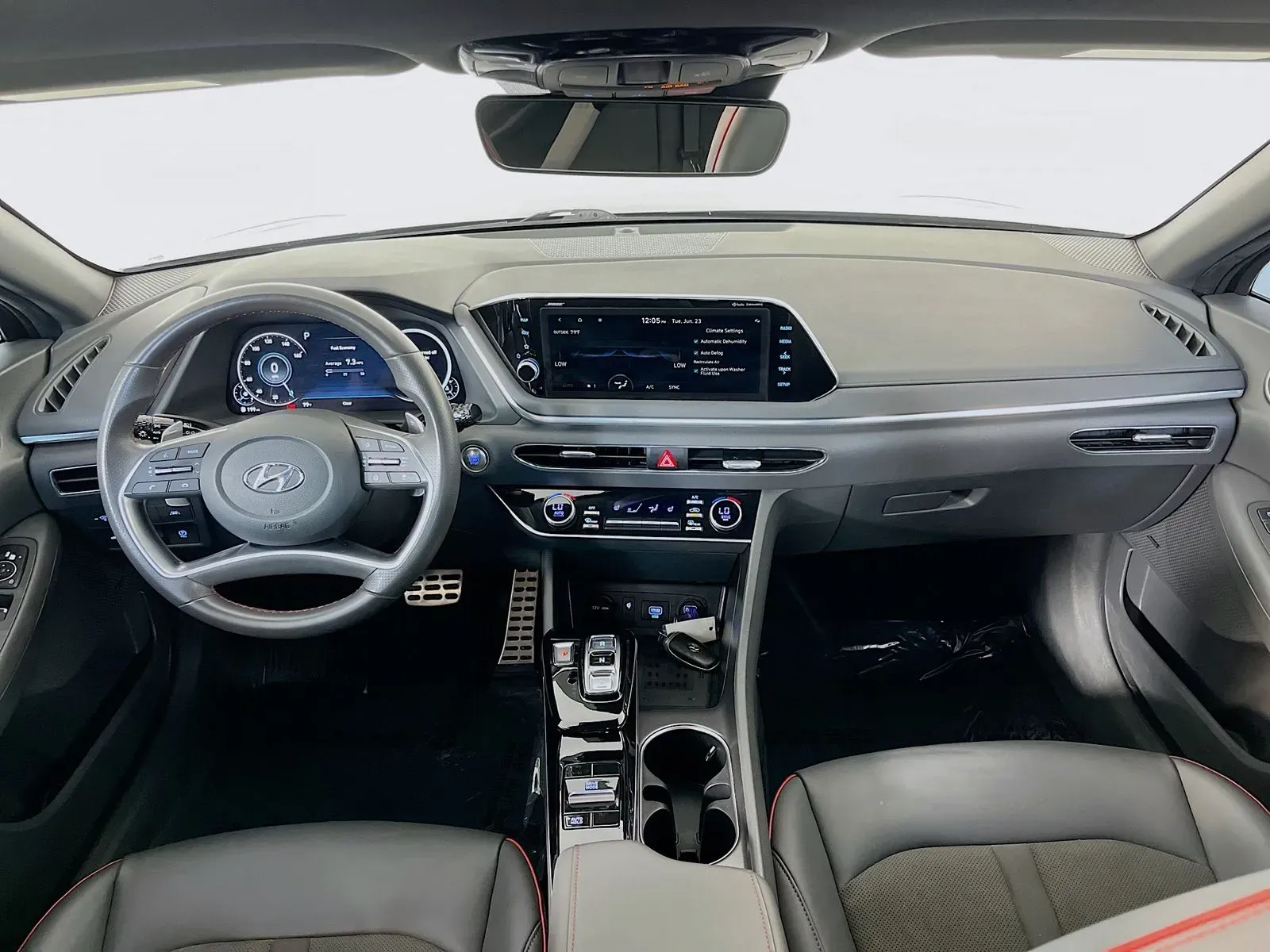 Hyundai Sonata photo 12