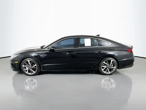 More photos of 2023 Hyundai Sonata SEL Plus at Clement Pre-Owned, MO