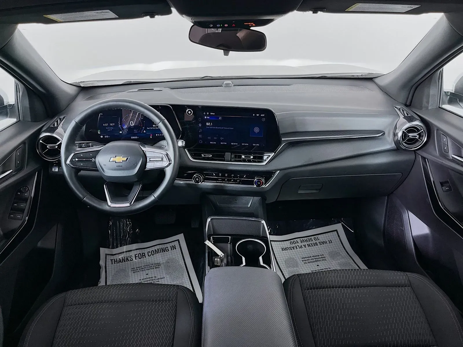 Chevrolet Equinox photo 12