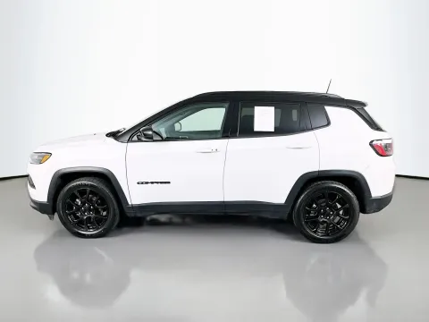 More photos of 2022 Jeep Compass Latitude at Clement Pre-Owned, MO