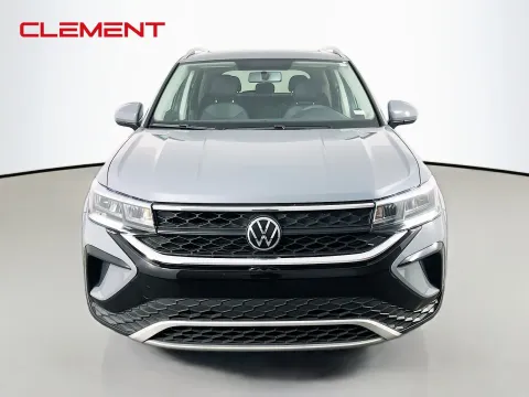 Another view of 2022 Volkswagen Taos 1.5T SE for sale in Florissant, MO at Clement Pre-Owned