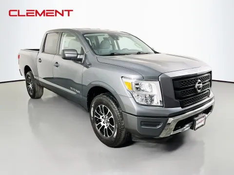 More photos of 2022 Nissan Titan SV at Clement Pre-Owned, MO