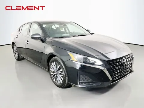 More photos of 2025 Nissan Altima 2.5 SV at Clement Pre-Owned, MO