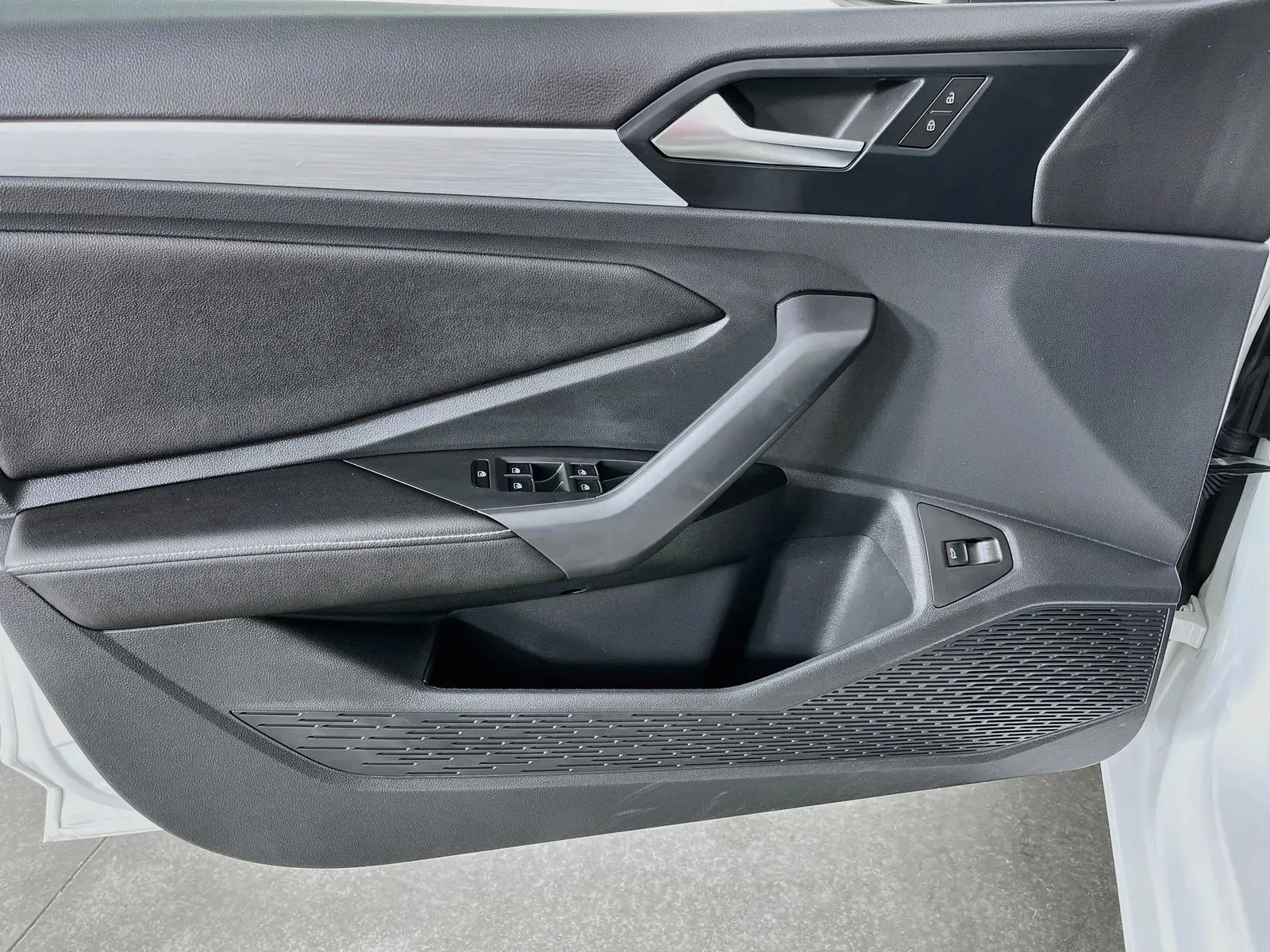 Volkswagen Jetta photo 25