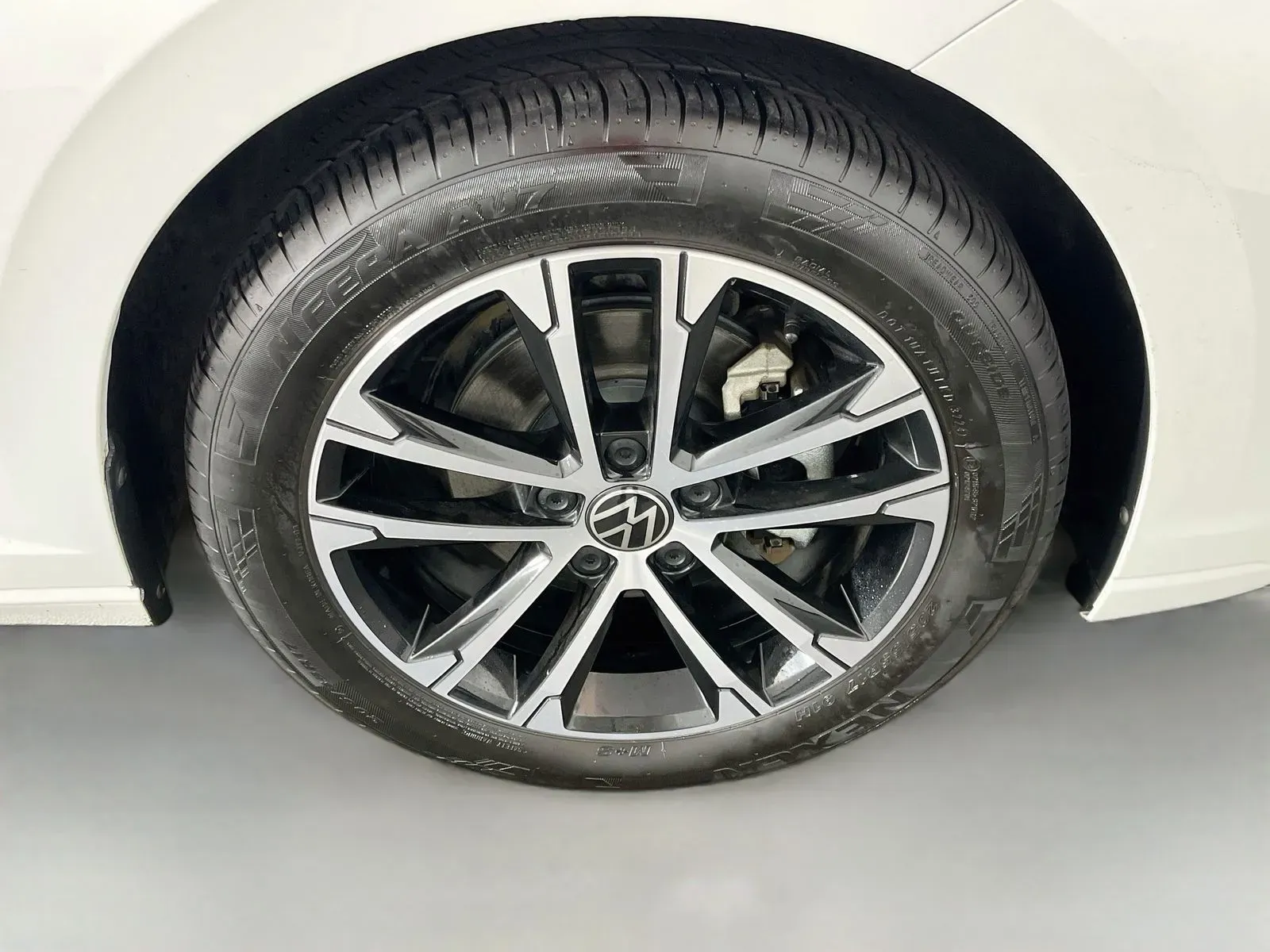 Volkswagen Jetta photo 36