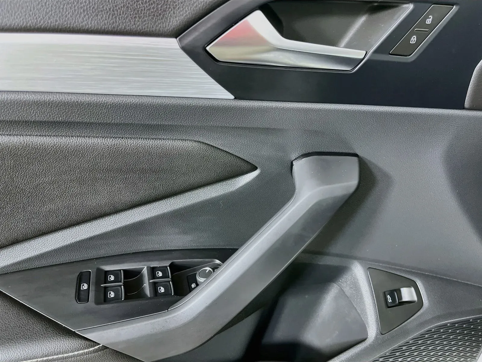 Volkswagen Jetta photo 24