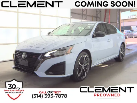 White 2023 Nissan Altima 2.5 SR for sale in Florissant, MO