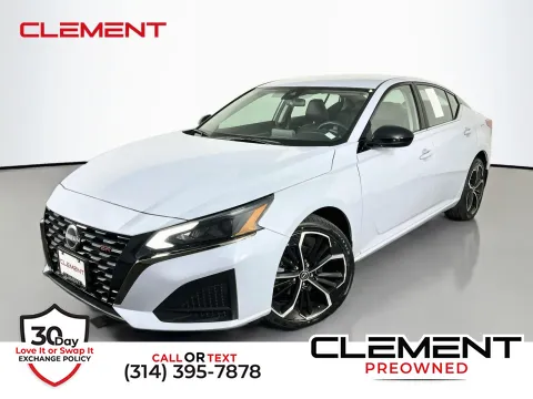 White 2023 Nissan Altima 2.5 SR for sale in Florissant, MO