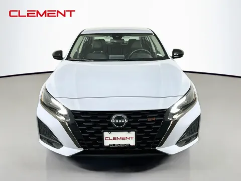 Another view of 2023 Nissan Altima 2.5 SR for sale in Florissant, MO at Clement Pre-Owned