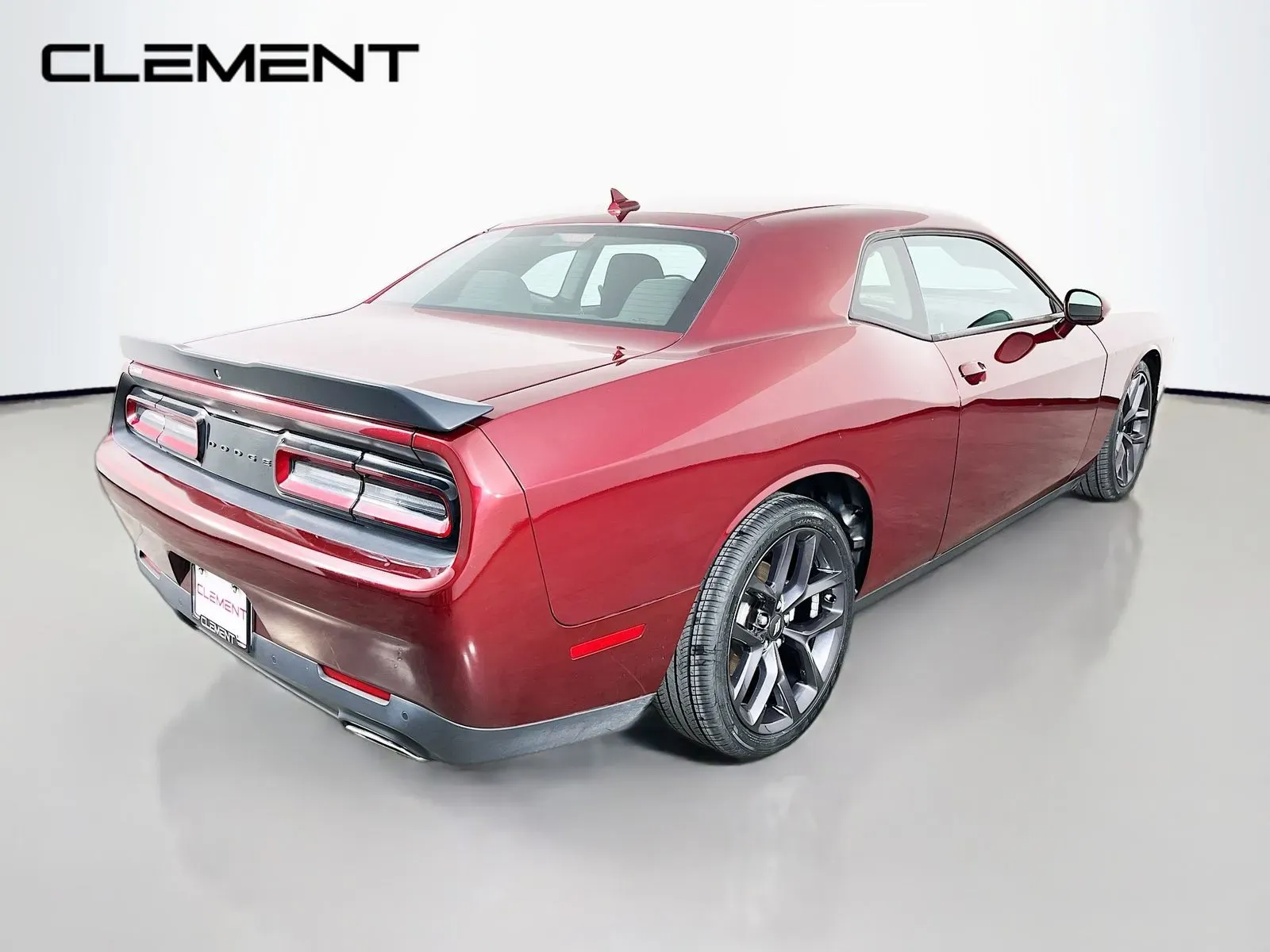 Dodge Challenger photo 7