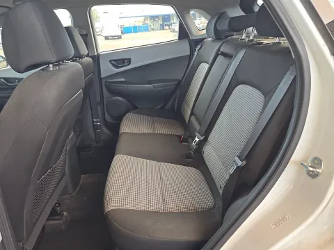 More photos of 2021 Hyundai Kona SE at Clement Pre-Owned, MO