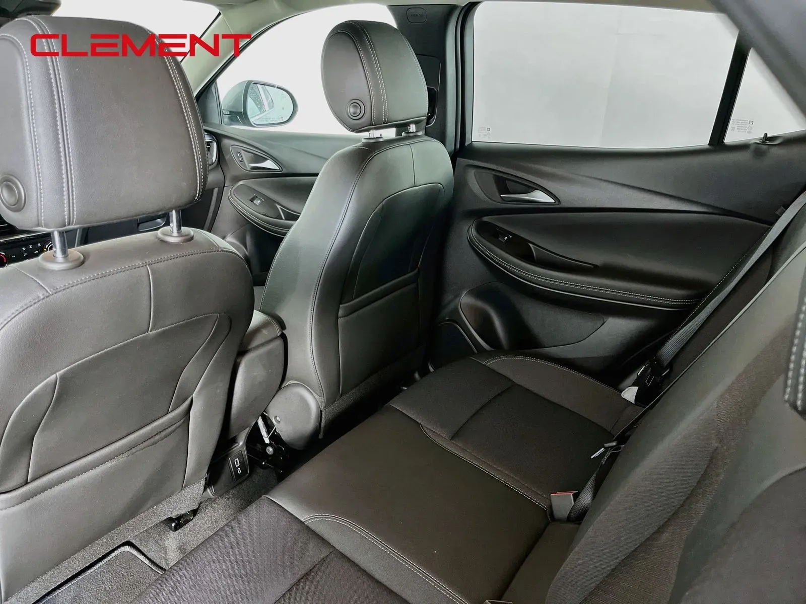 2025 Buick Encore GX Preferred - Photo 31