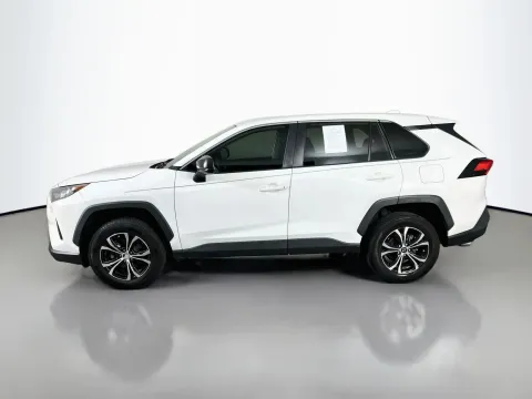 More photos of 2022 Toyota RAV4 LE at Clement Pre-Owned, MO