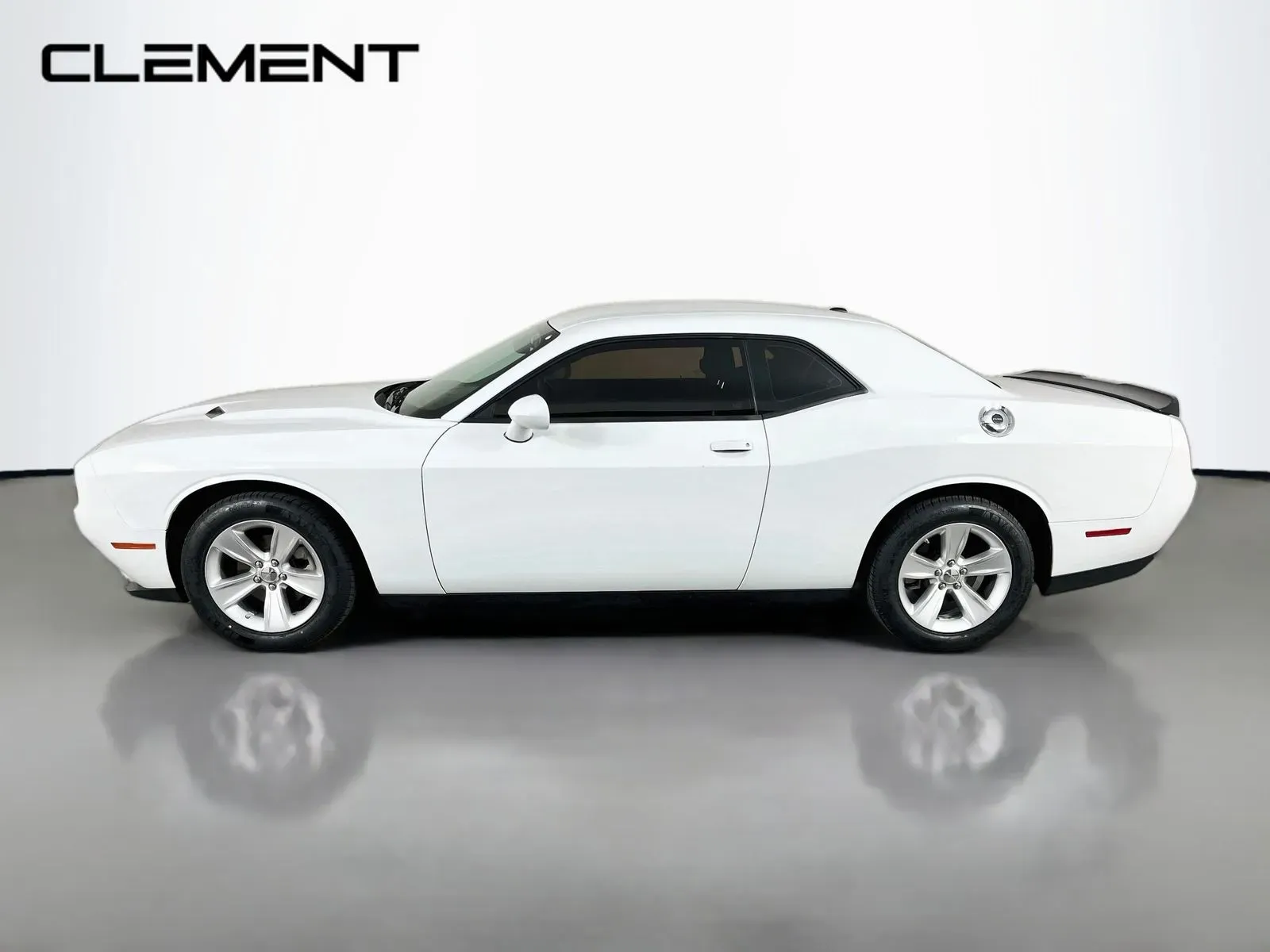 Dodge Challenger photo 5