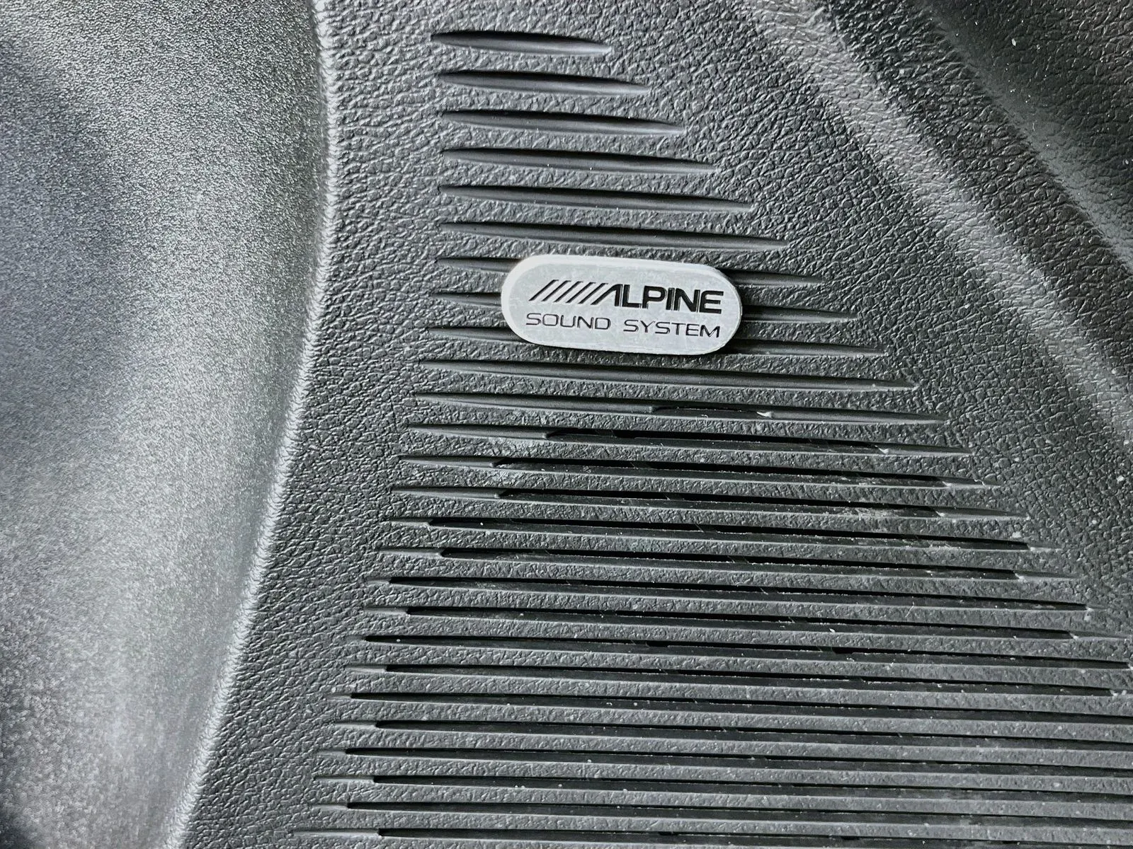 Dodge Challenger photo 23