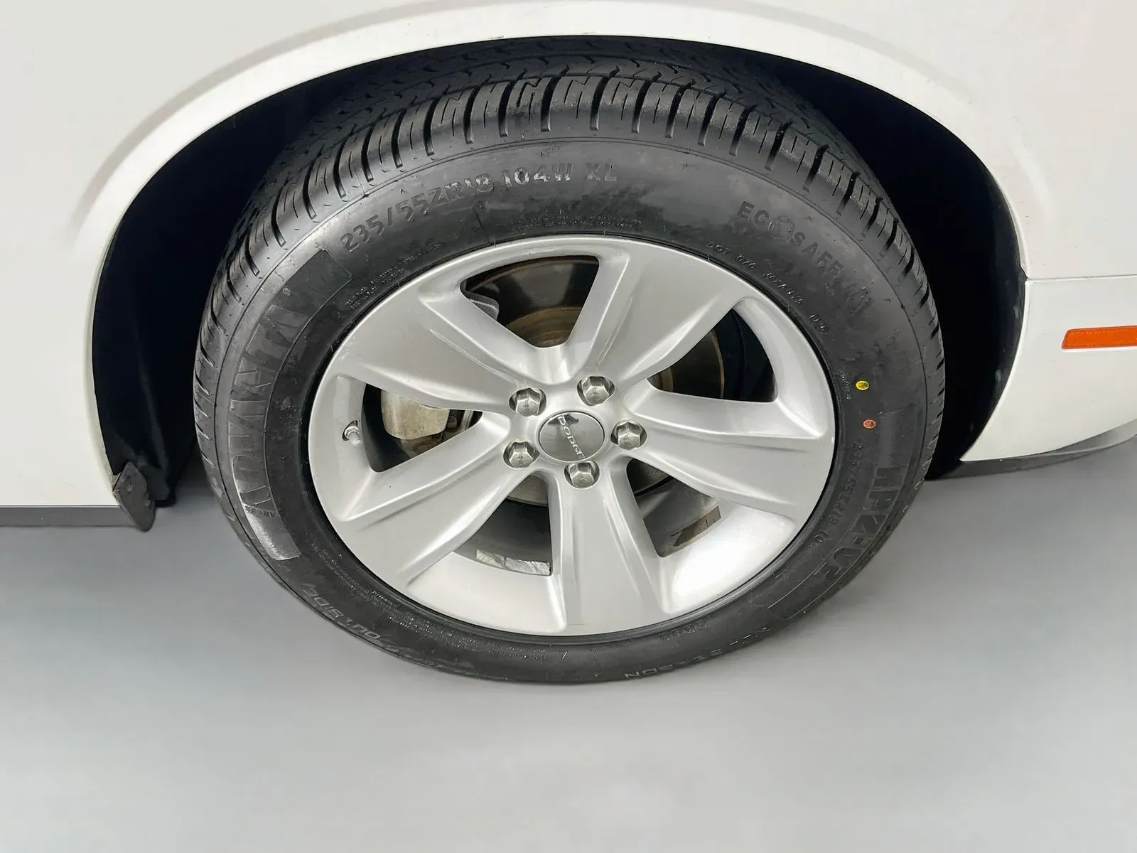 Dodge Challenger photo 31
