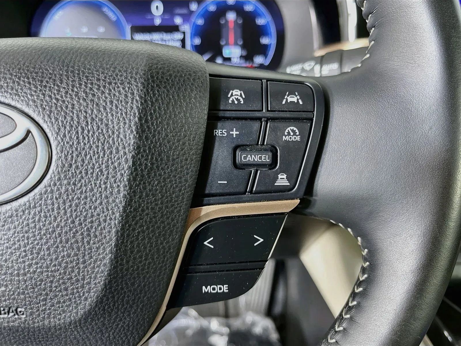 Toyota Crown photo 15