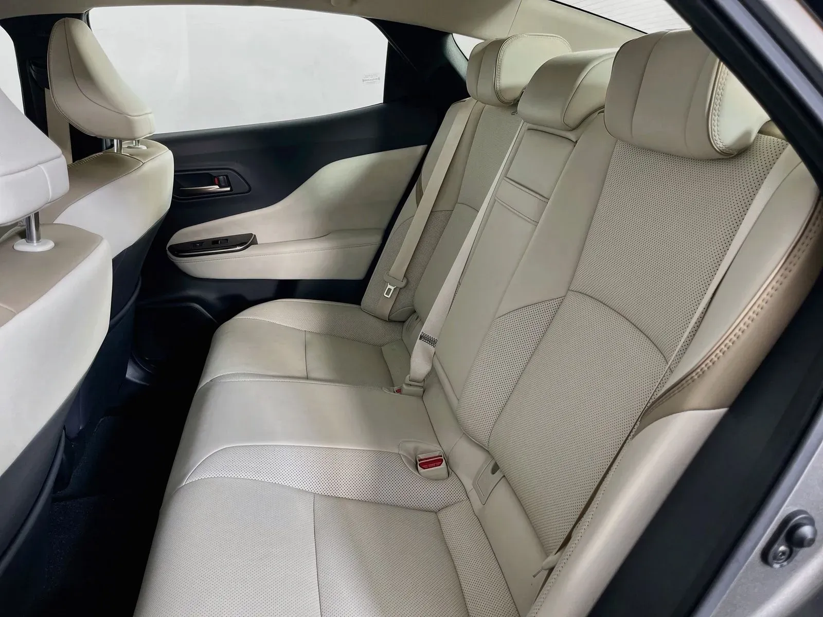 Toyota Crown photo 29