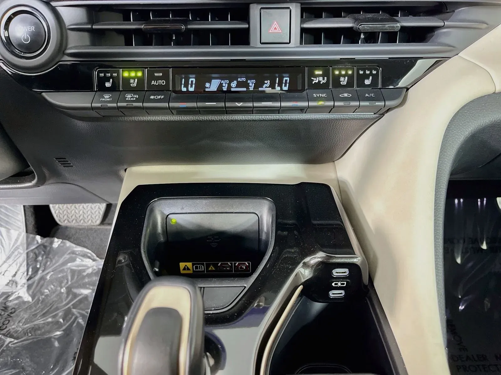 Toyota Crown photo 20