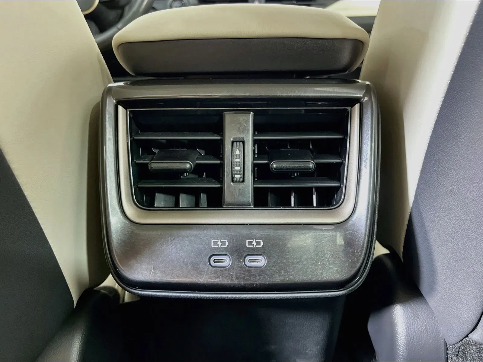Toyota Crown photo 32