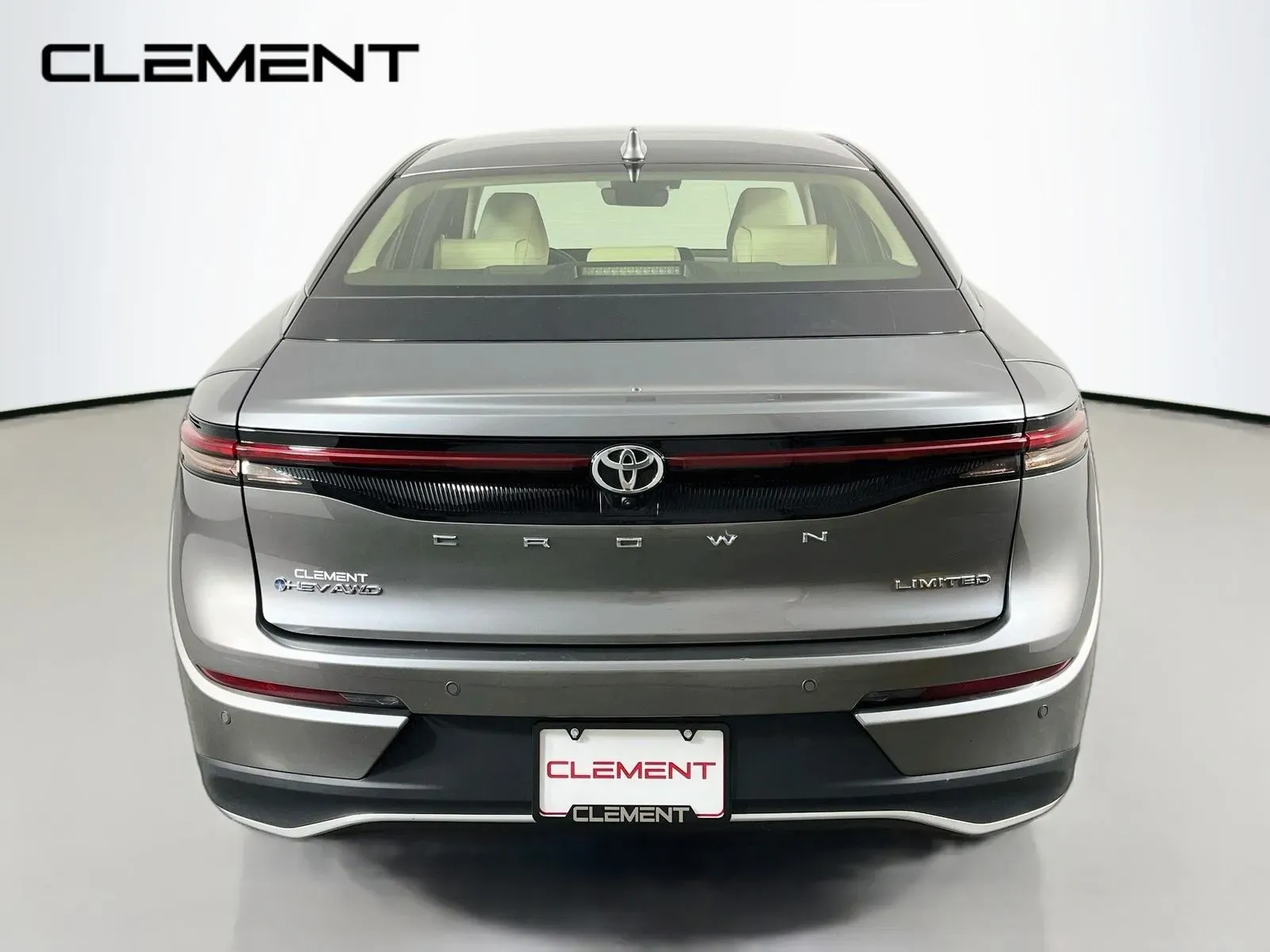 Toyota Crown photo 8