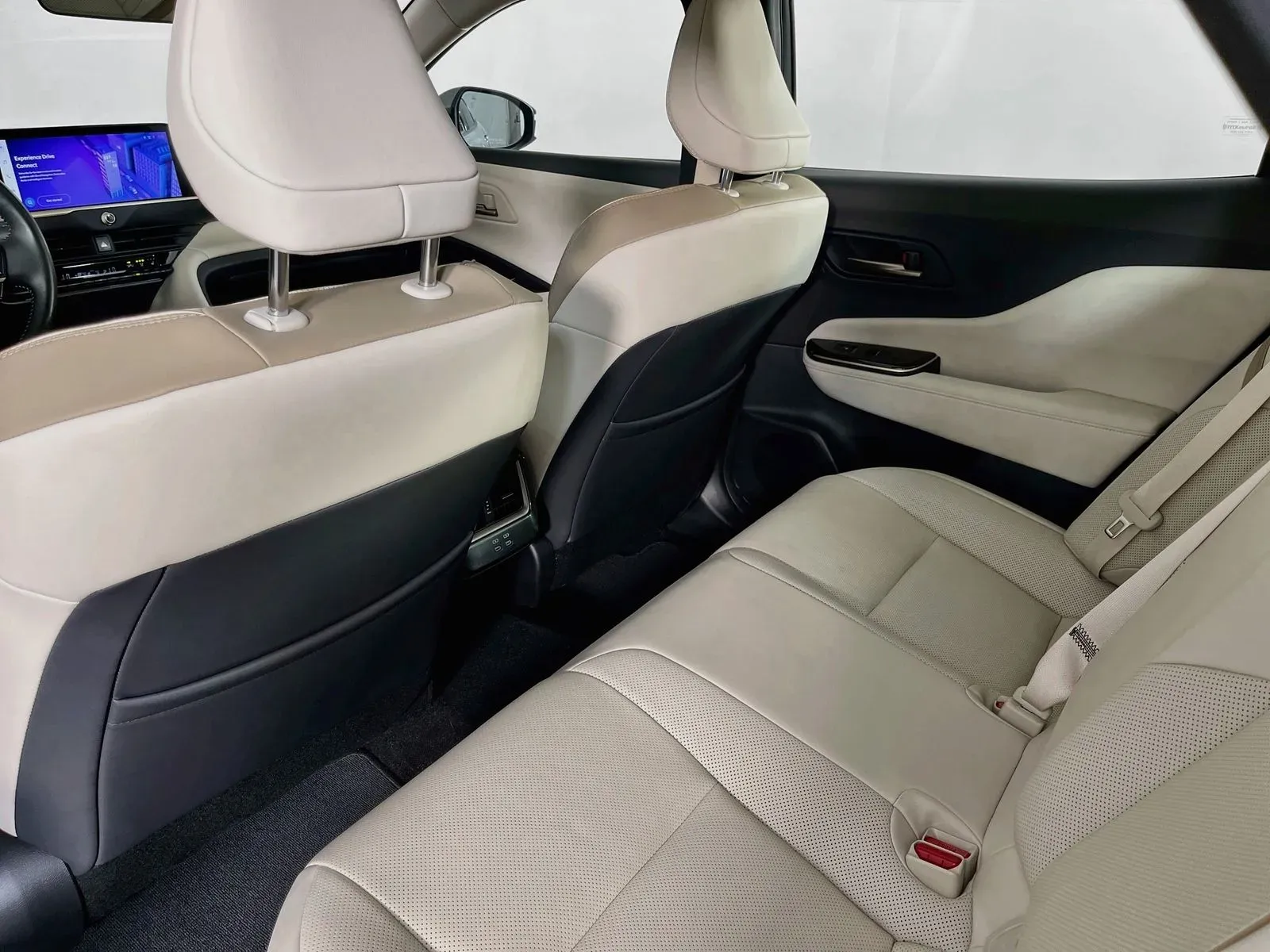 Toyota Crown photo 31