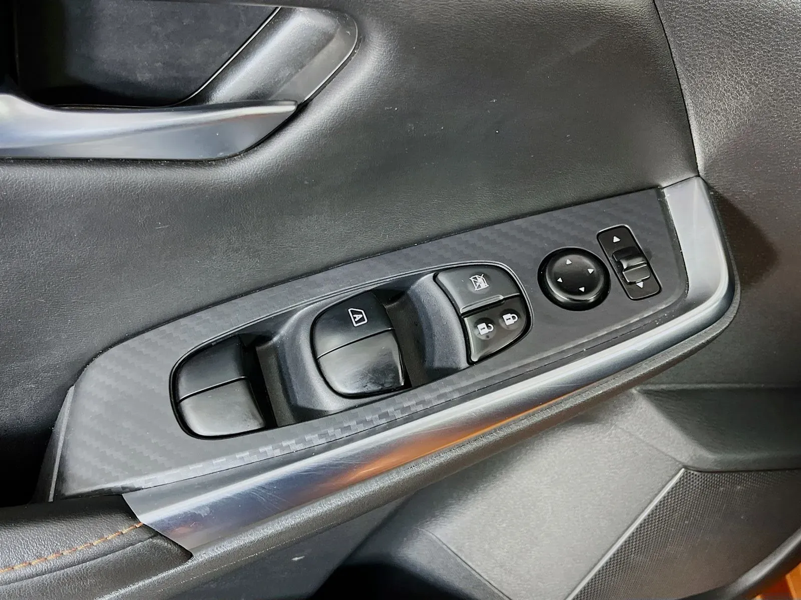 Nissan Sentra photo 24
