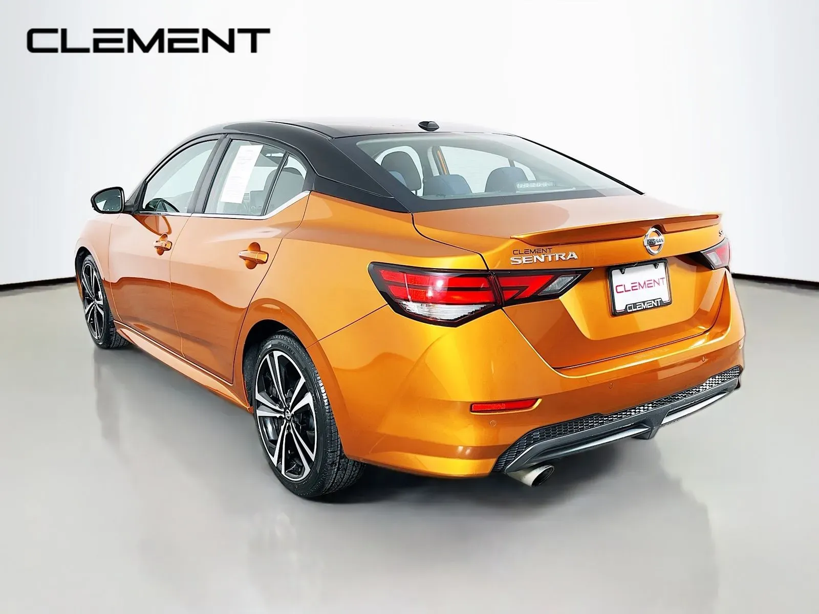 Nissan Sentra photo 9