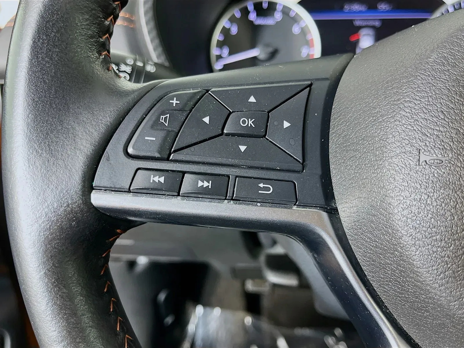 Nissan Sentra photo 15