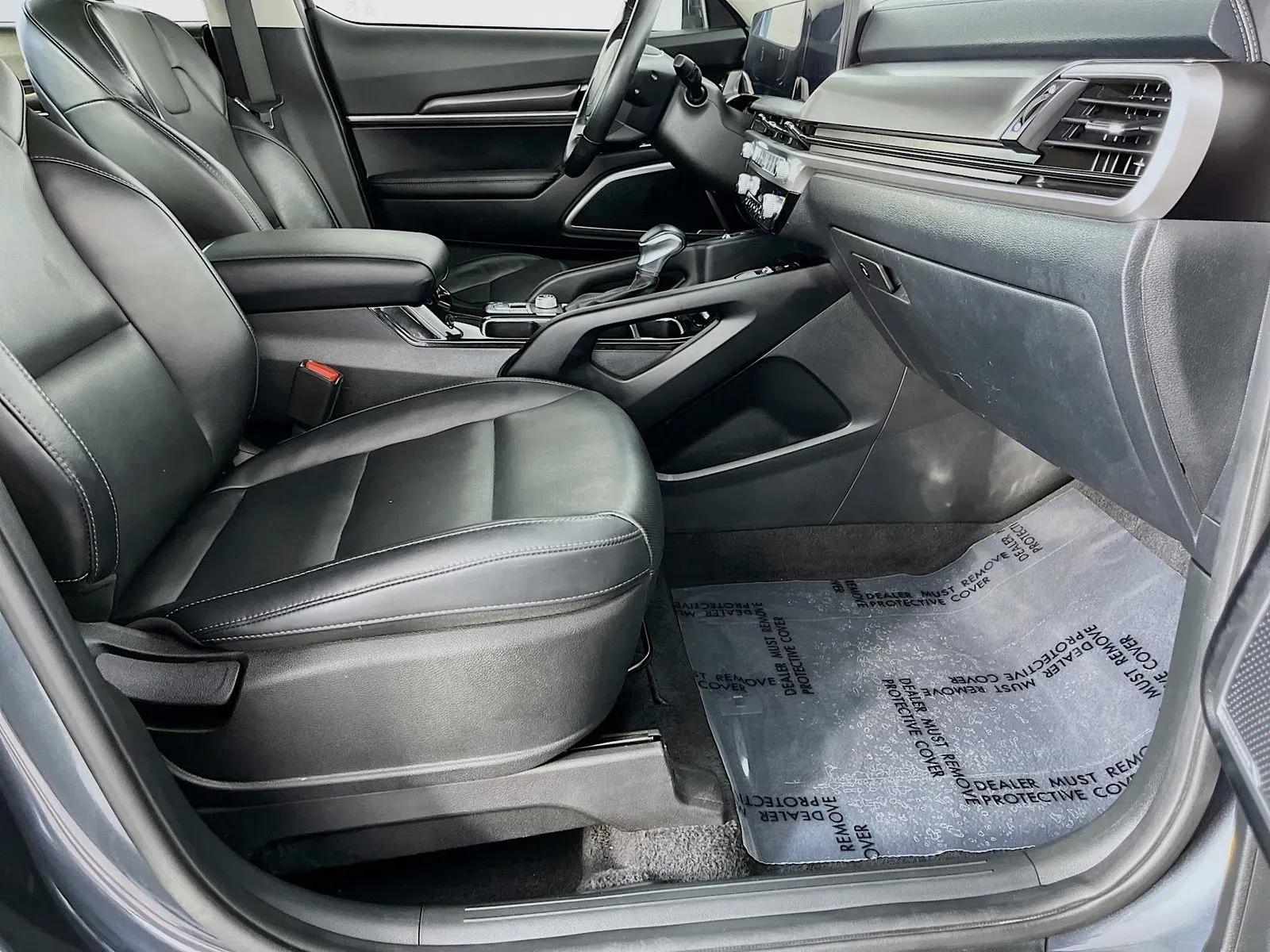 2024 Kia Telluride S - Photo 36