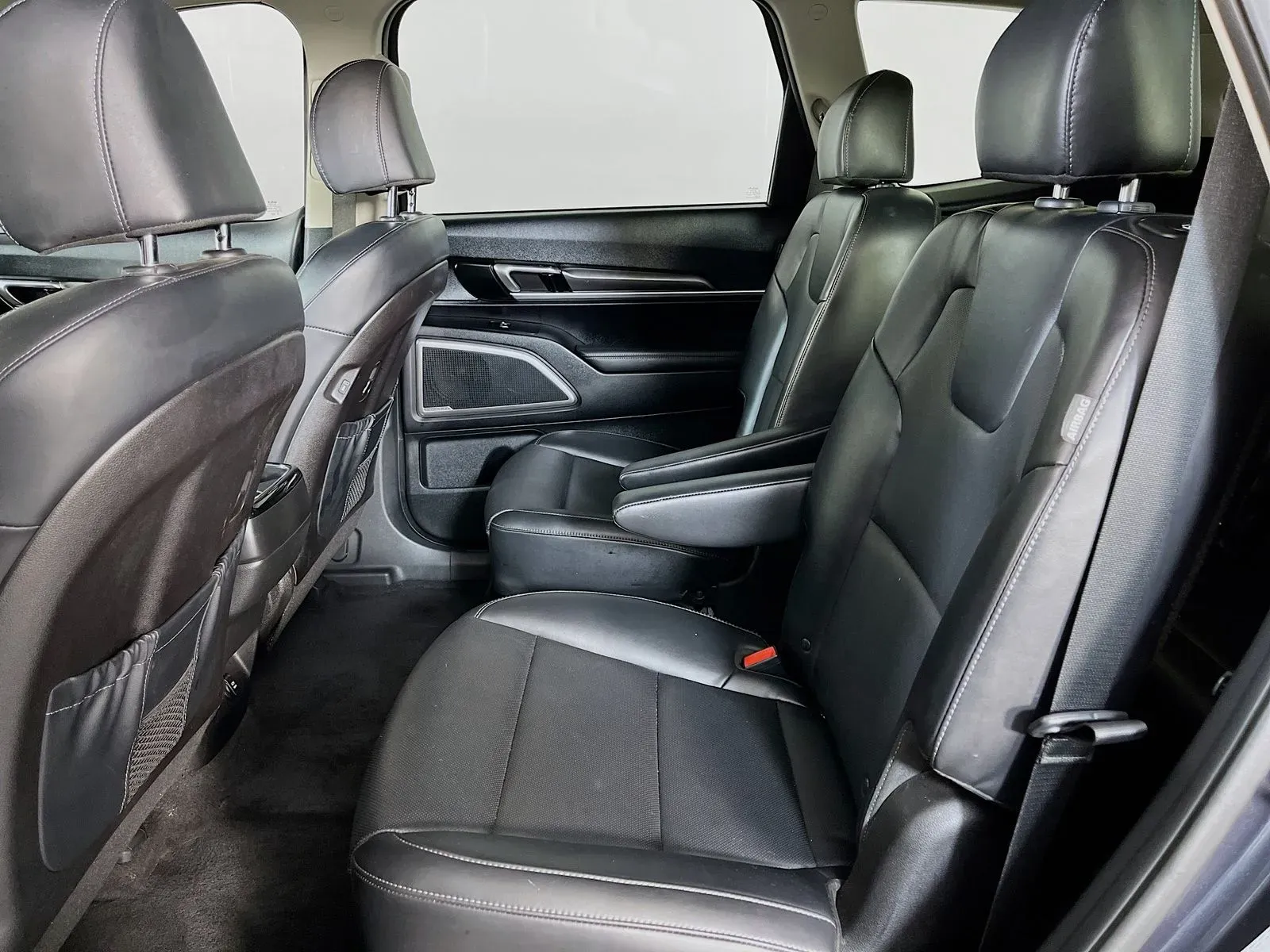 2024 Kia Telluride S - Photo 32