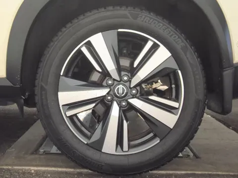 Another view of 2021 Nissan Rogue Platinum for sale in Florissant, MO at Clement Pre-Owned